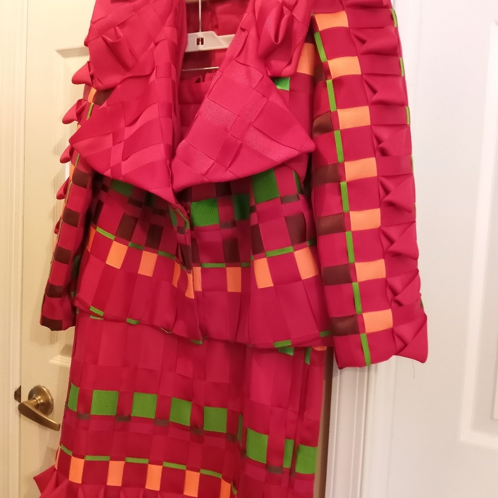Lui's gamble elegant suit size 18